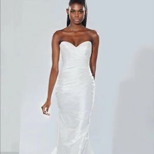 Legends Romona Keveza L111